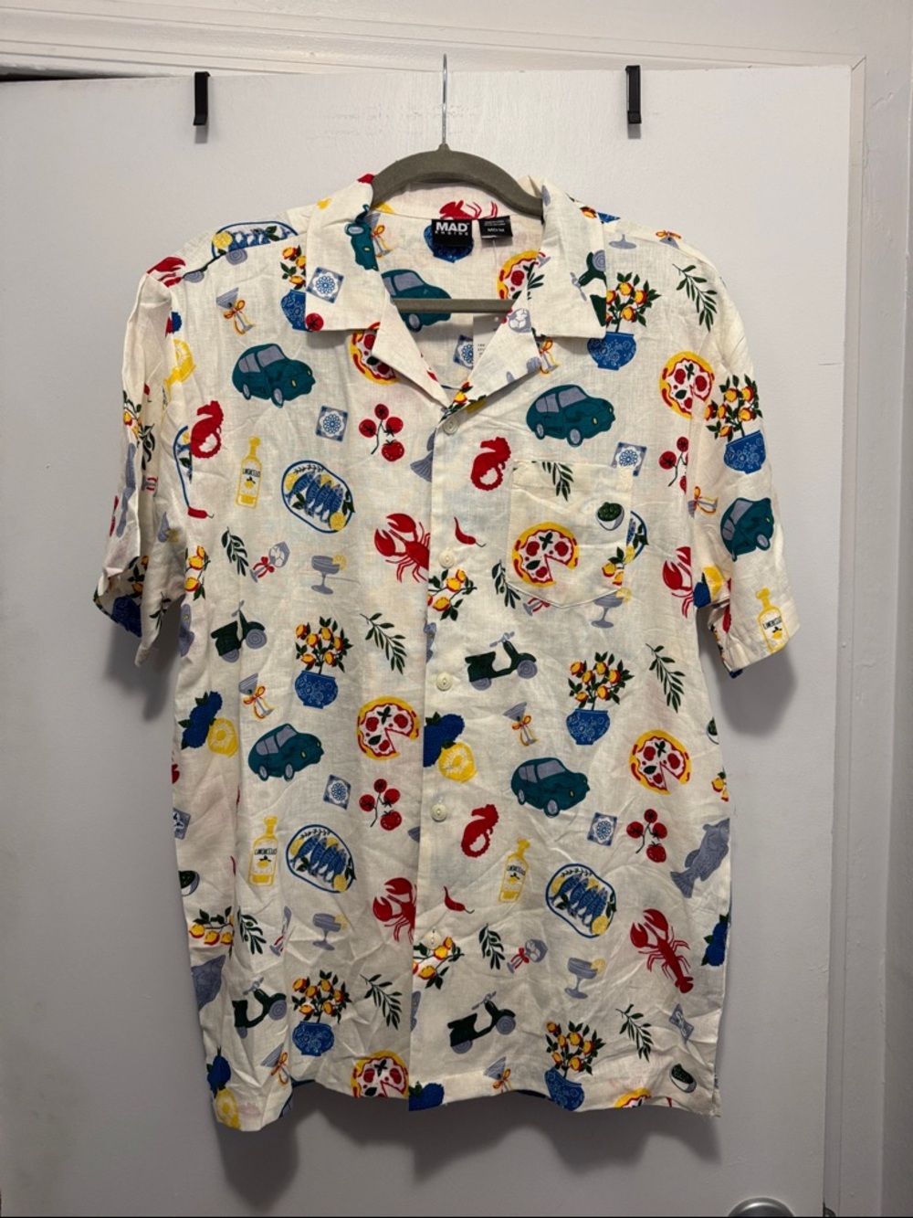 MAD Engine Men’s Cream Short-Sleeve Printed Button-Up Shirt